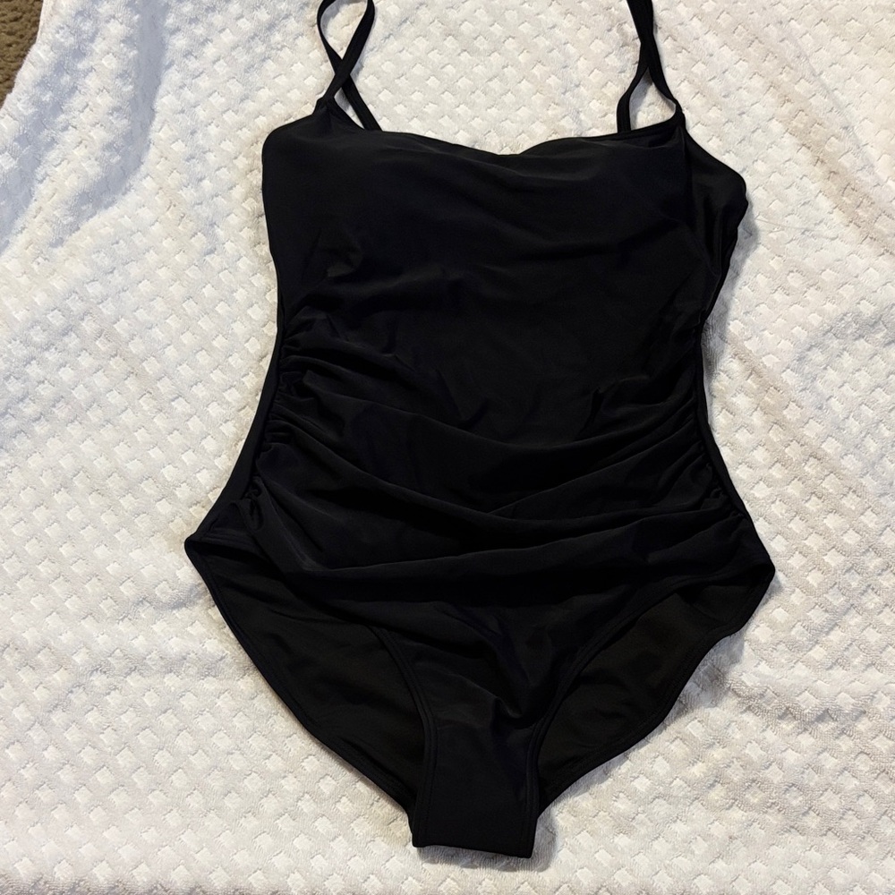 Elegant Black‎ Swimsuit